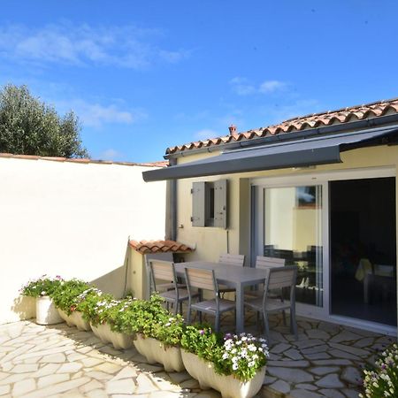Large Studio Close To The Beach Saint-Martin-de-Ré Dış mekan fotoğraf